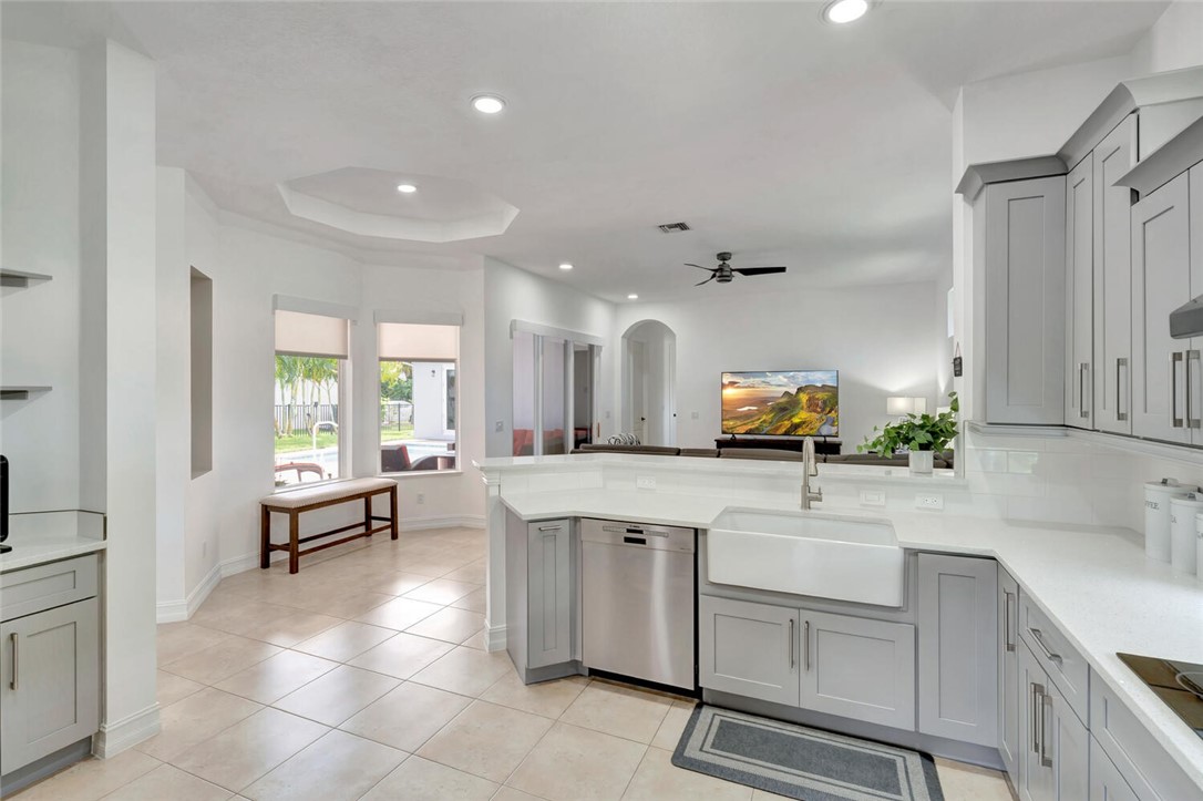 5960 Brae Burn Circle