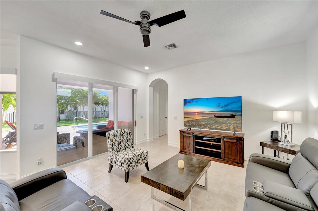 5960 Brae Burn Circle
