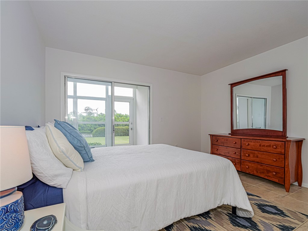 2800 Indian River Boulevard L4