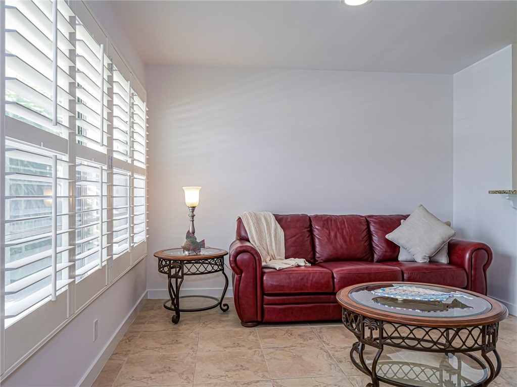 2800 Indian River Boulevard L4