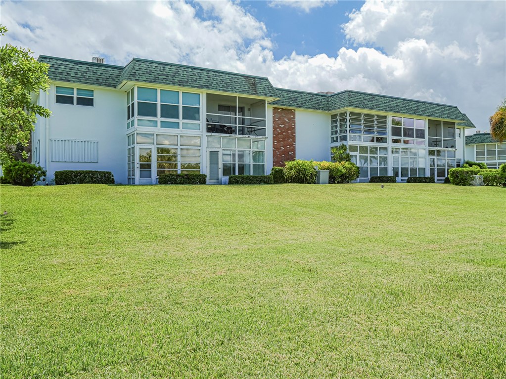 2800 Indian River Boulevard L4