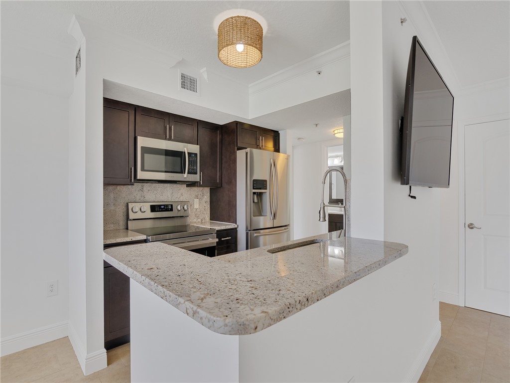 1550 S 42nd Circle 210