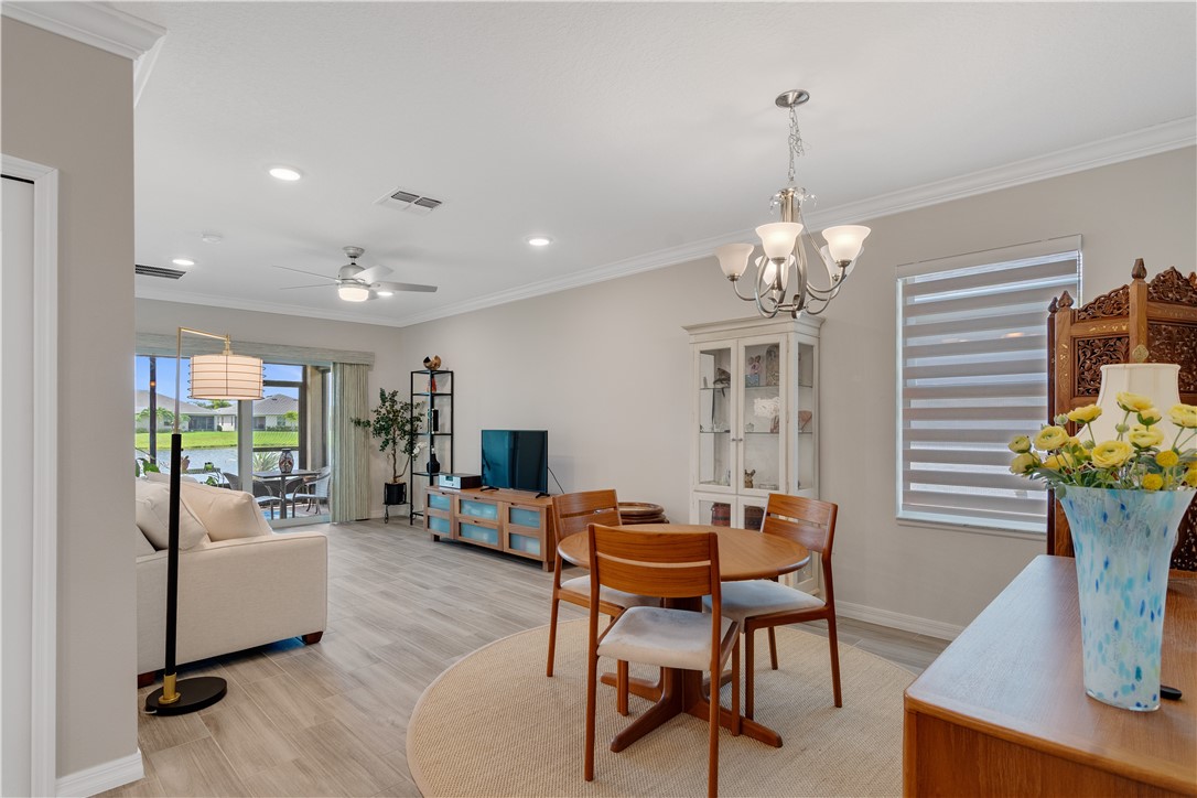 6165 Red Maple Manor