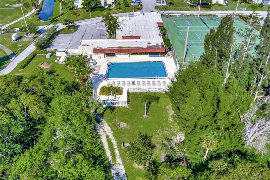 49 Woodland Drive 201