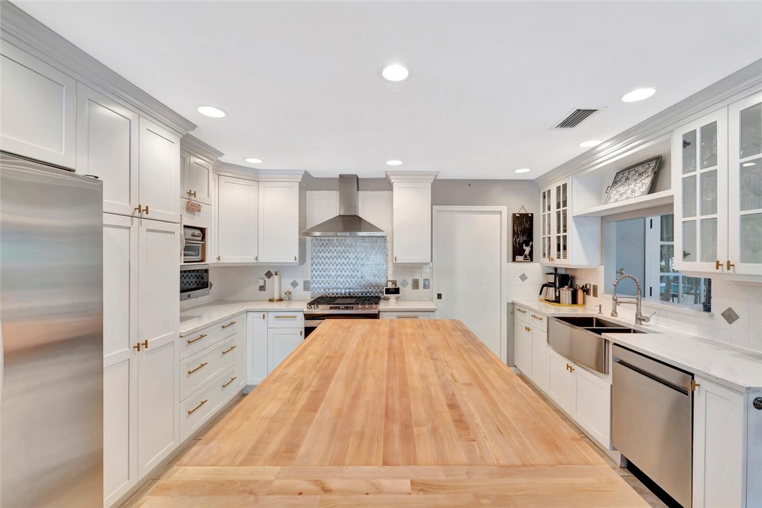 5735 Glen Eagle Lane