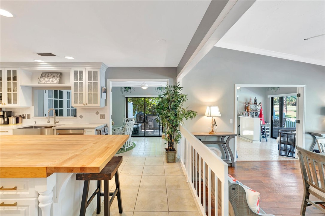 5735 Glen Eagle Lane