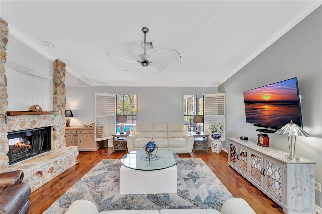 5735 Glen Eagle Lane