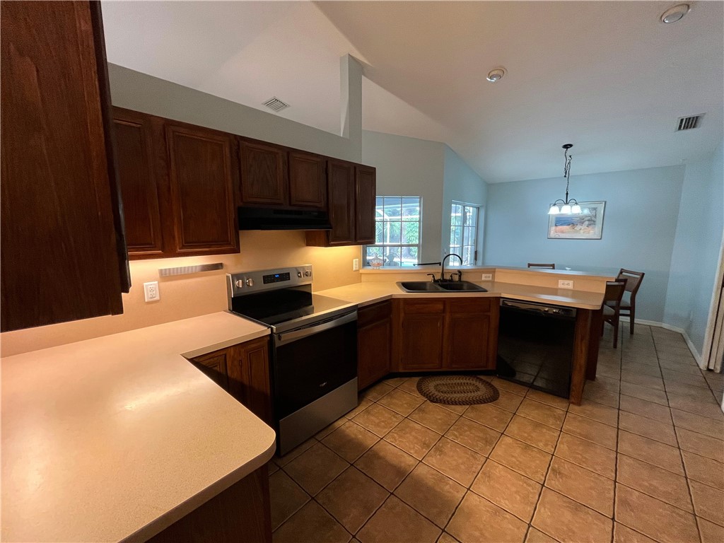 1946 Hedden Place