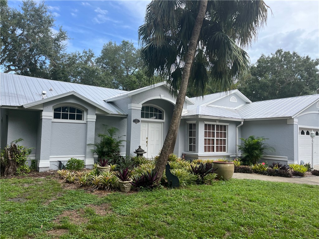 1946 Hedden Place