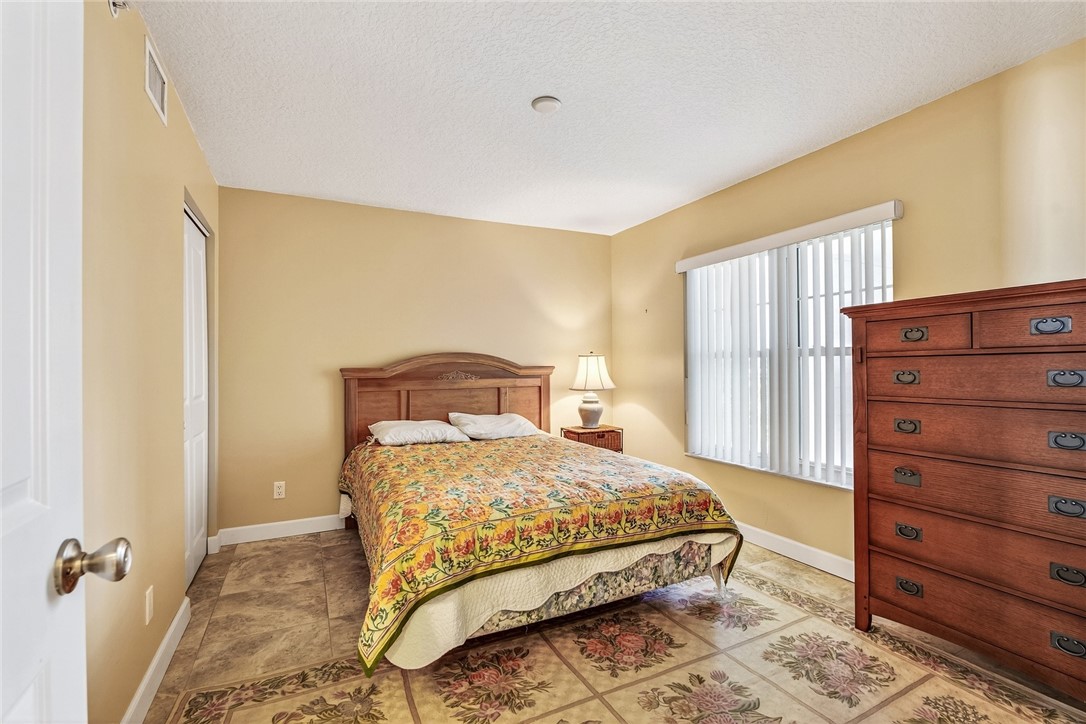 2700 Ocean Drive 302