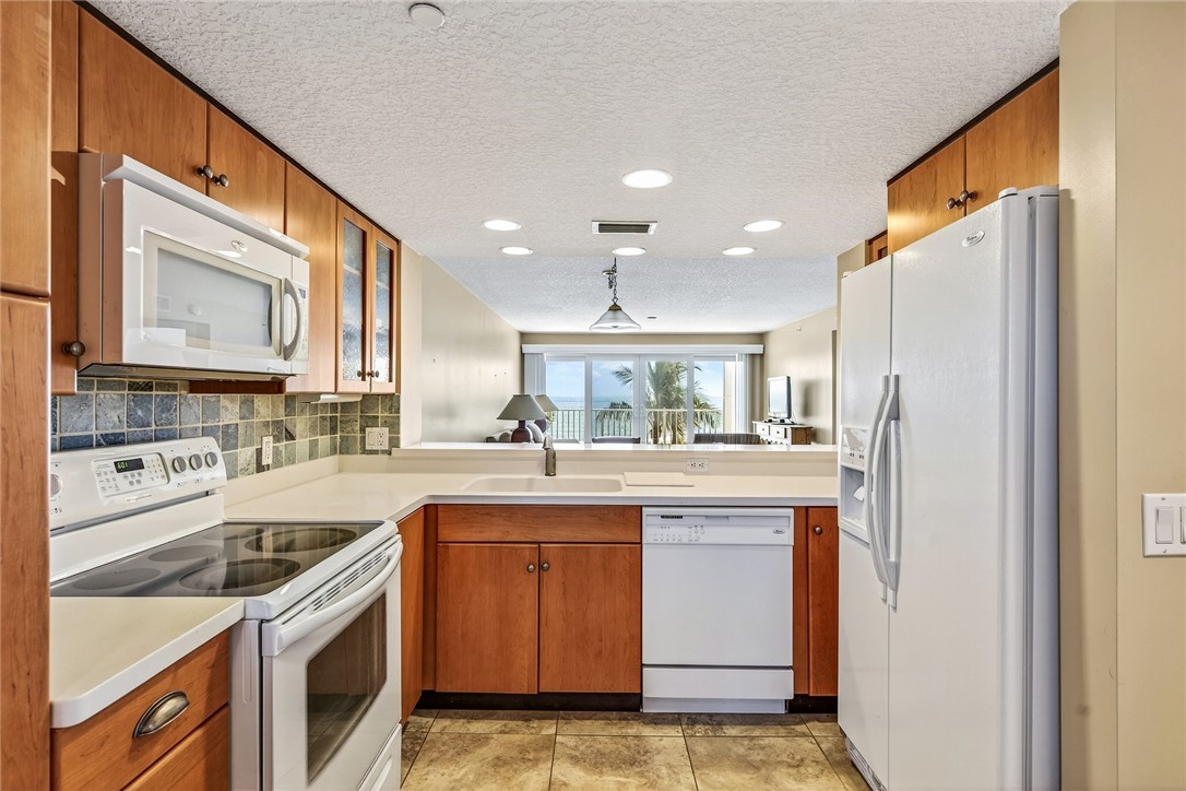 2700 Ocean Drive 302