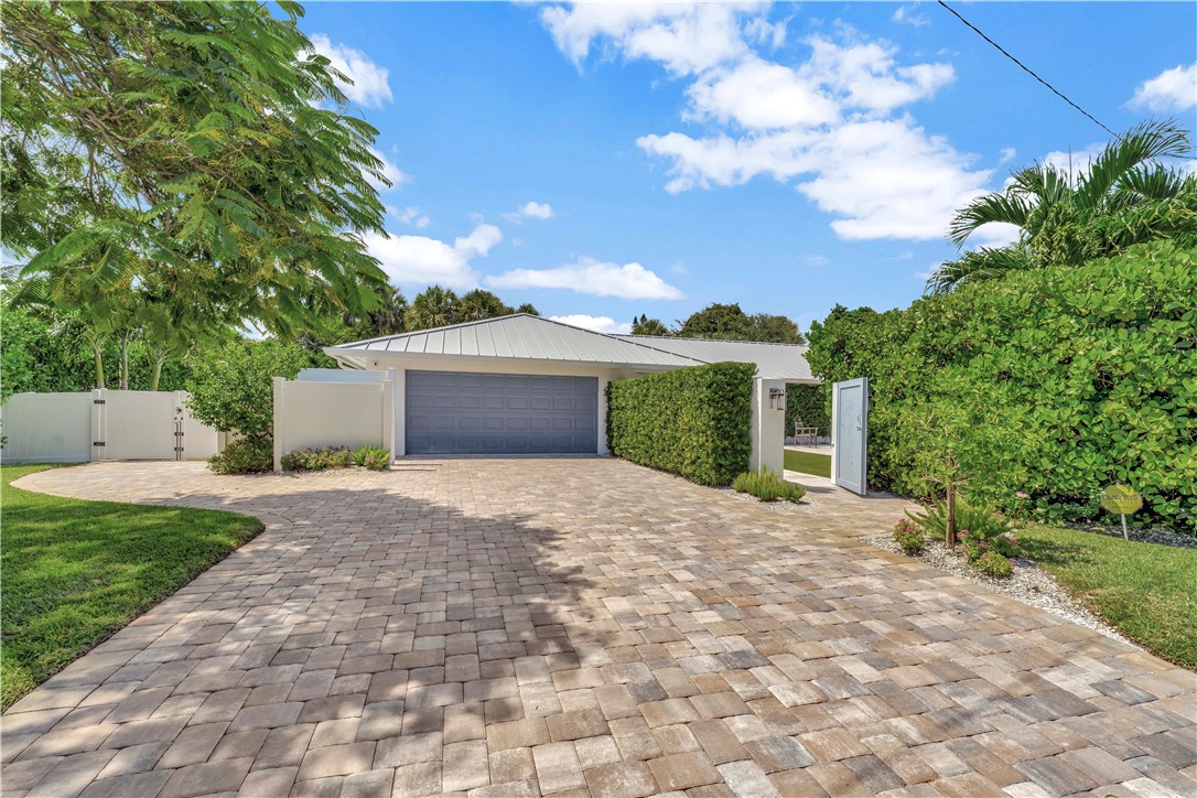 3605 Eagle Drive