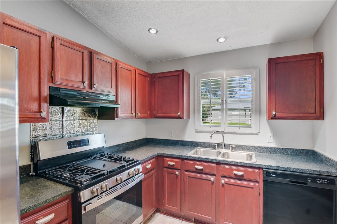 691 Helicon Terrace