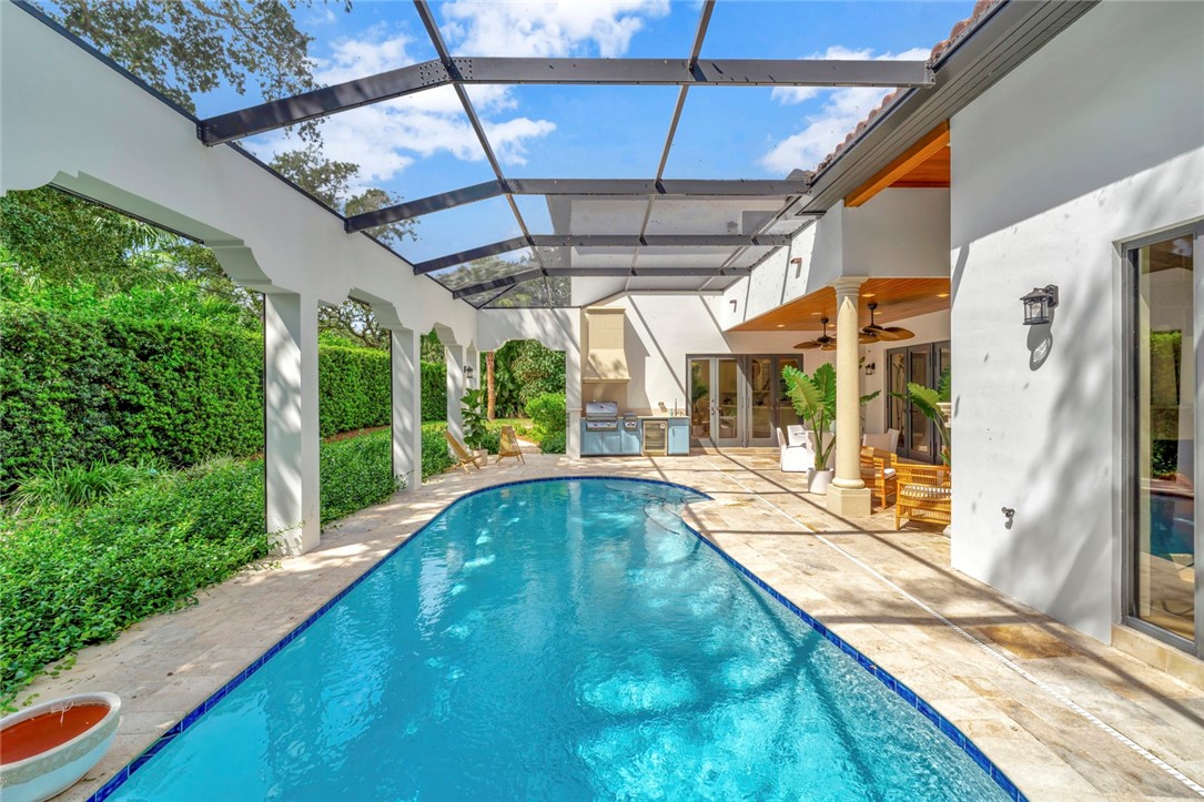 906 Seagrape Lane