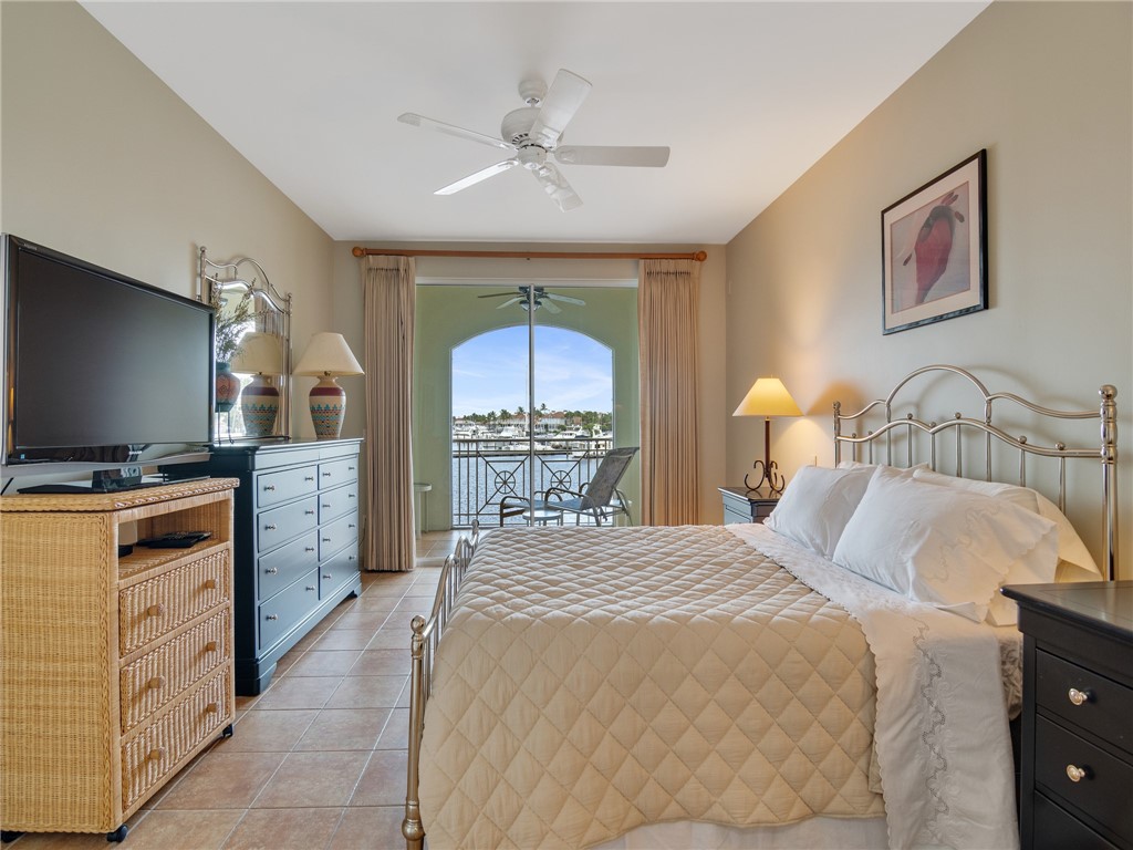 5225 E Harbor Village Drive 204