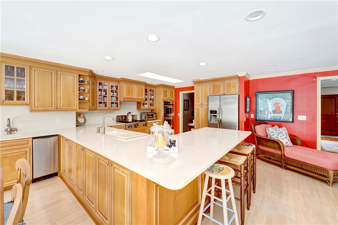 4617 Pebble Bay S