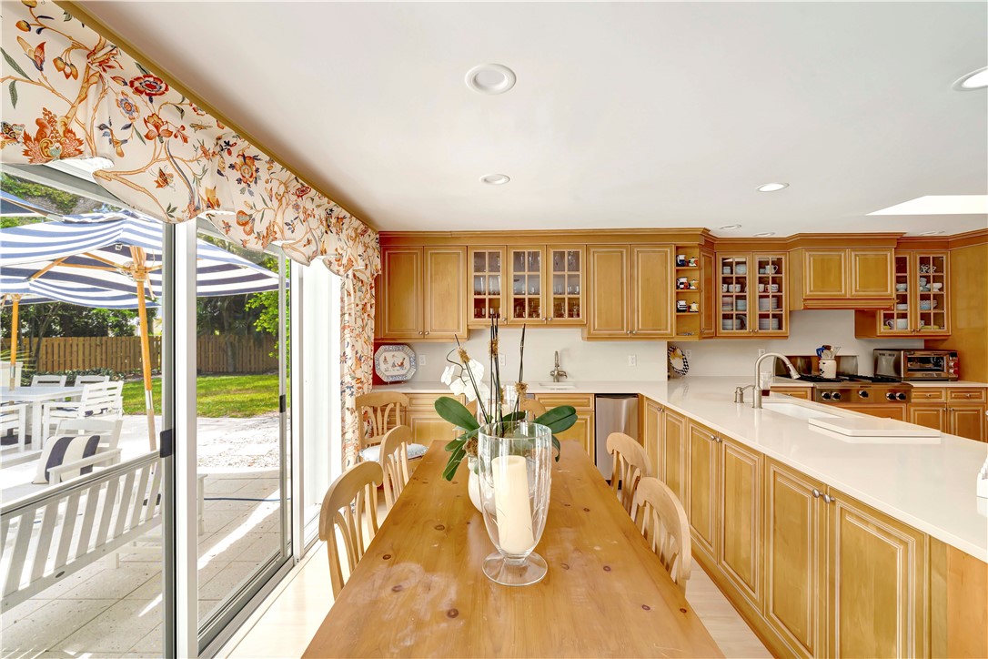 4617 Pebble Bay S