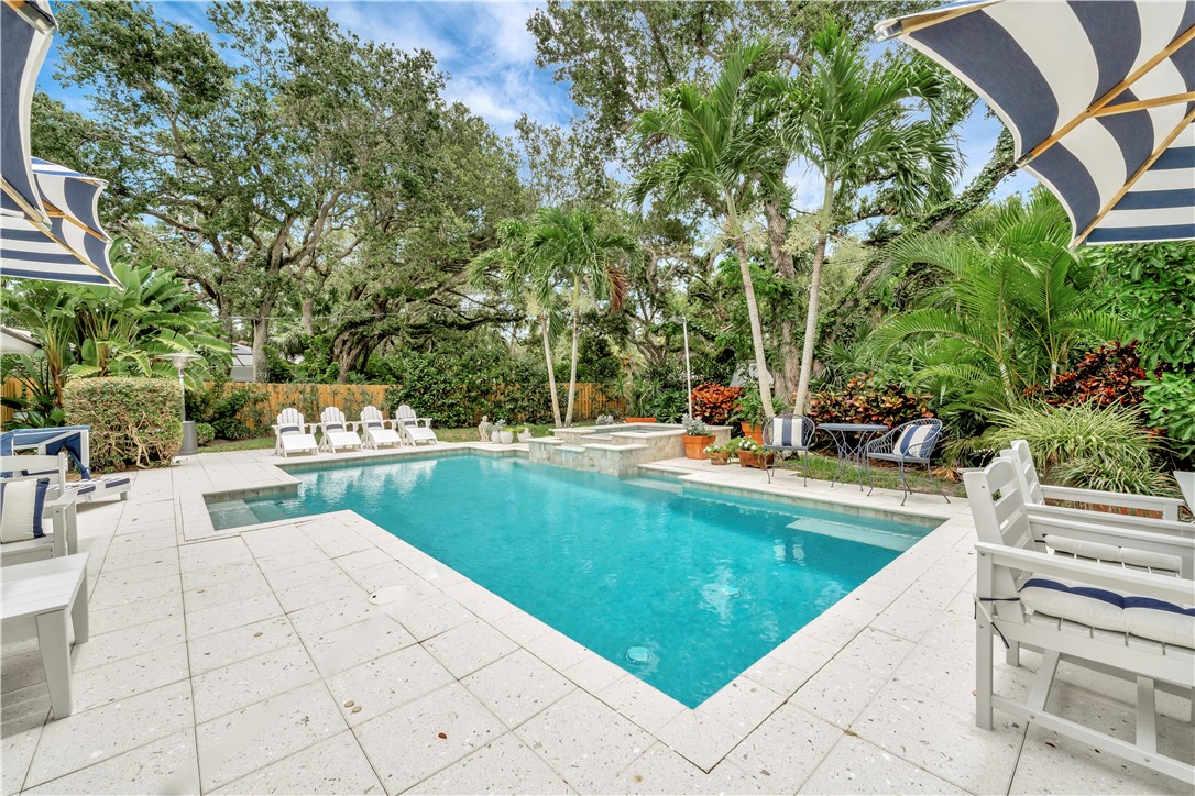 4617 Pebble Bay S