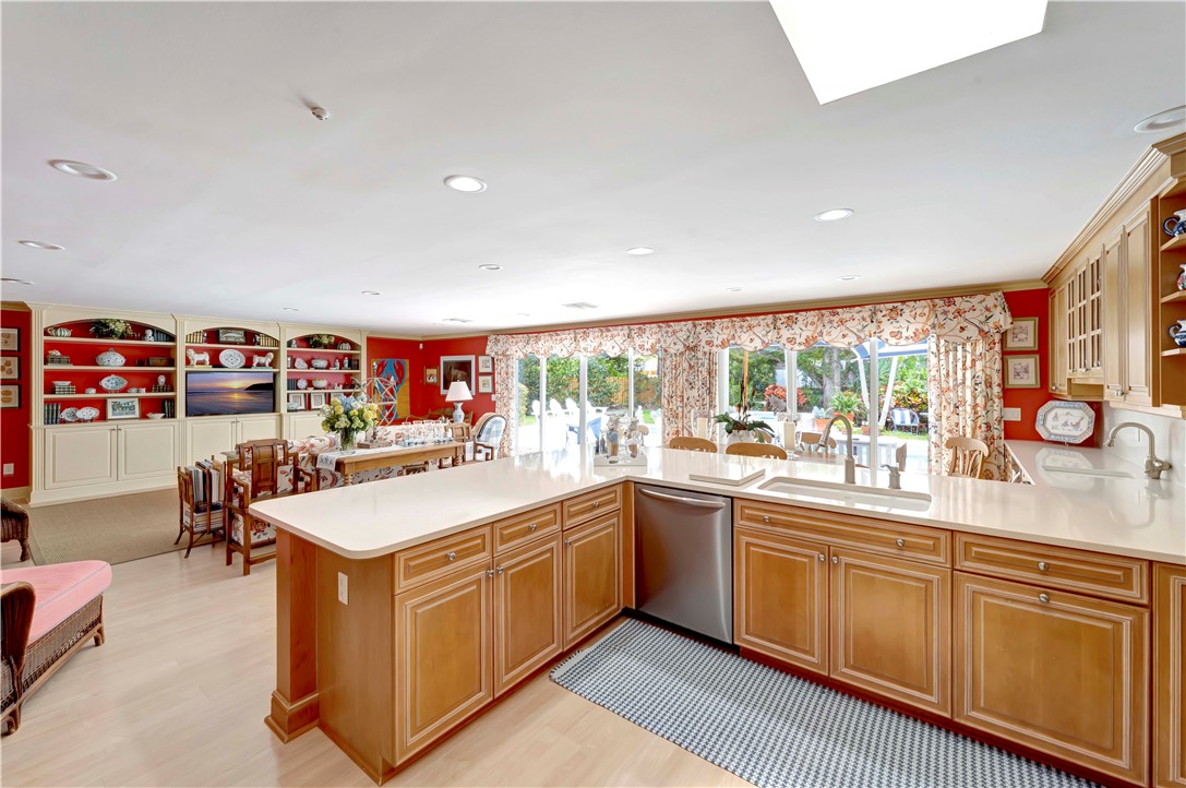 4617 Pebble Bay S