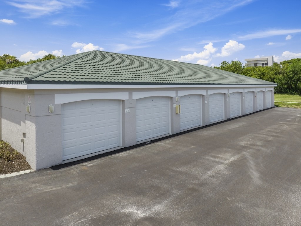 5049 N Highway A1A None PH 1901