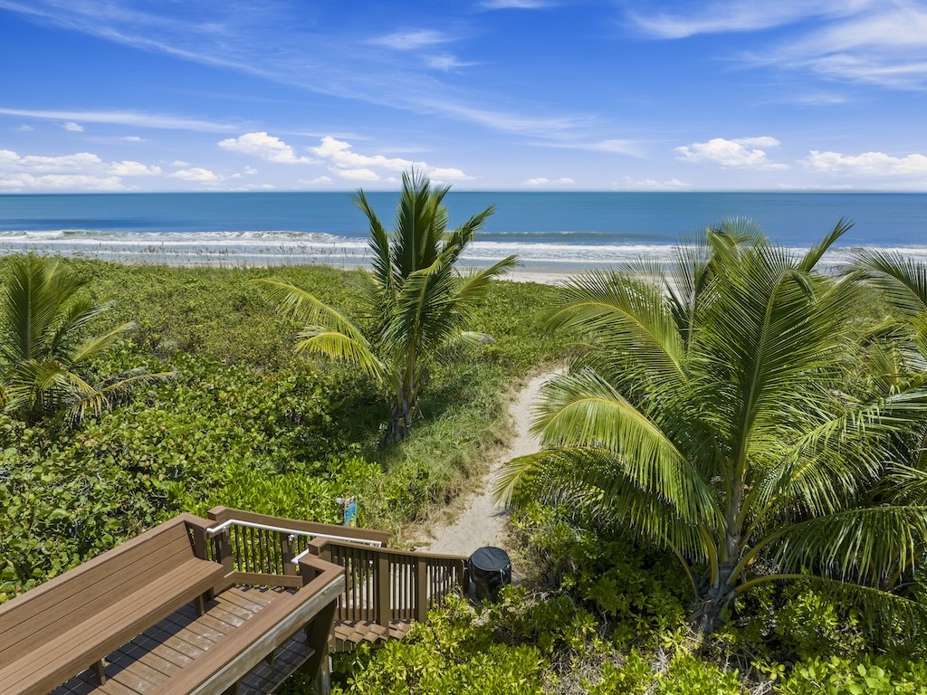 5049 N Highway A1A None PH 1901