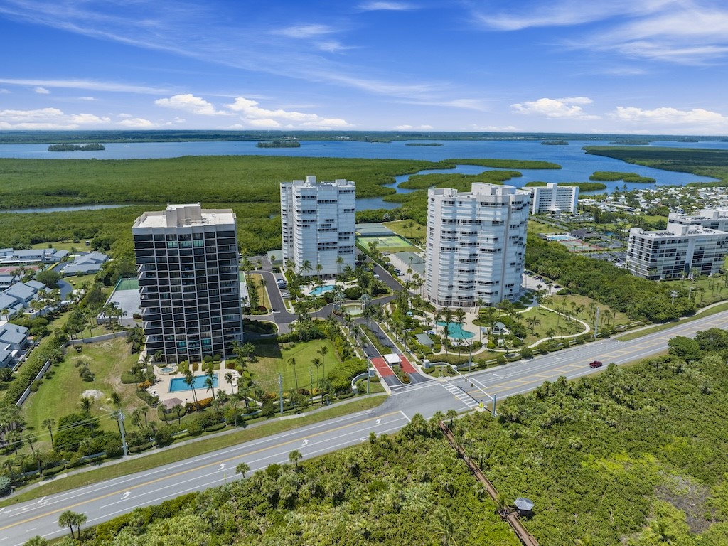 5049 N Highway A1A None PH 1901