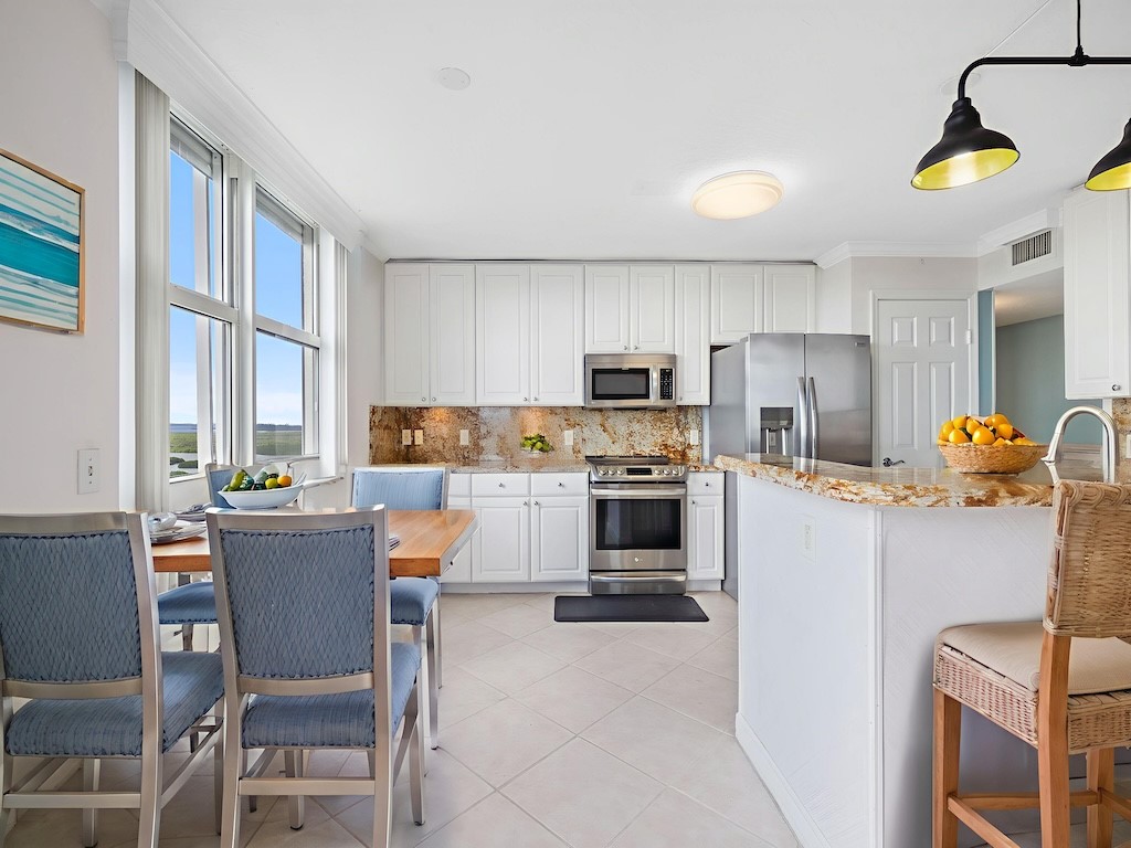 5049 N Highway A1A None PH 1901
