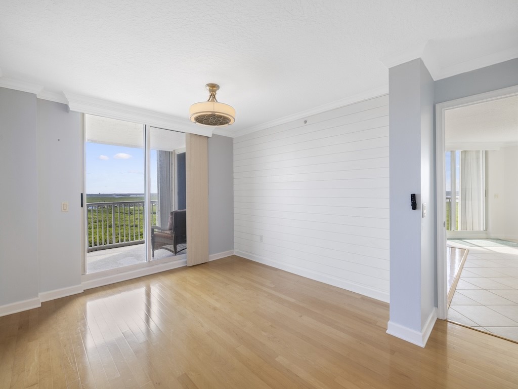 5049 N Highway A1A None PH 1901