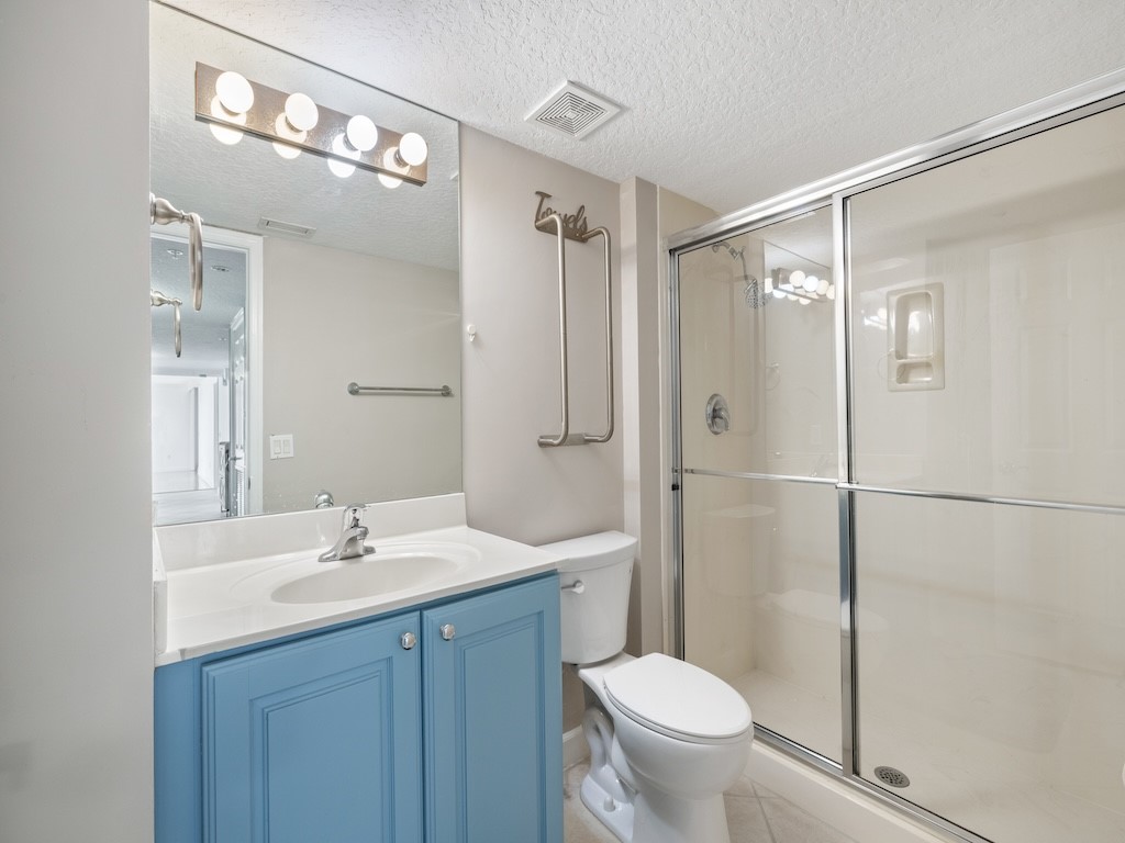 5049 N Highway A1A None PH 1901
