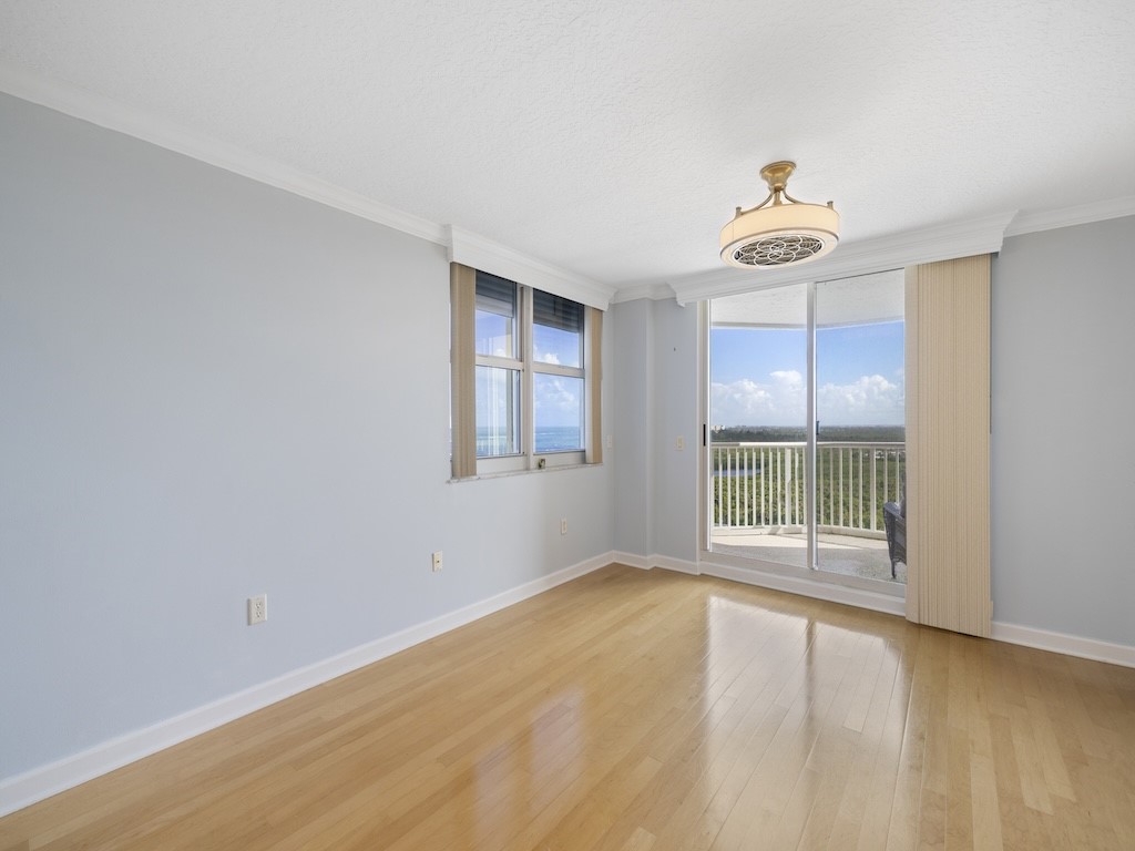 5049 N Highway A1A None PH 1901
