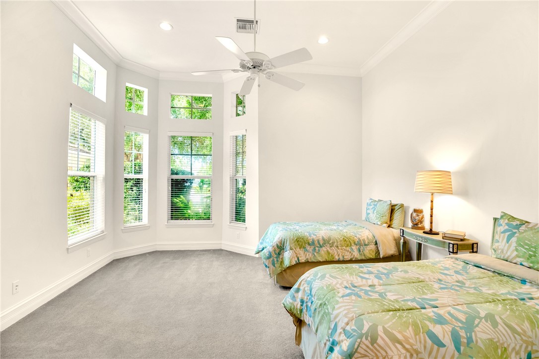 1300 Lake Bend Court