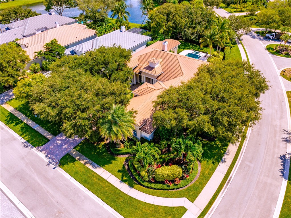 1300 Lake Bend Court