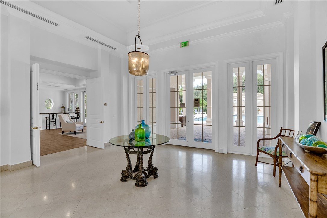 1300 Lake Bend Court