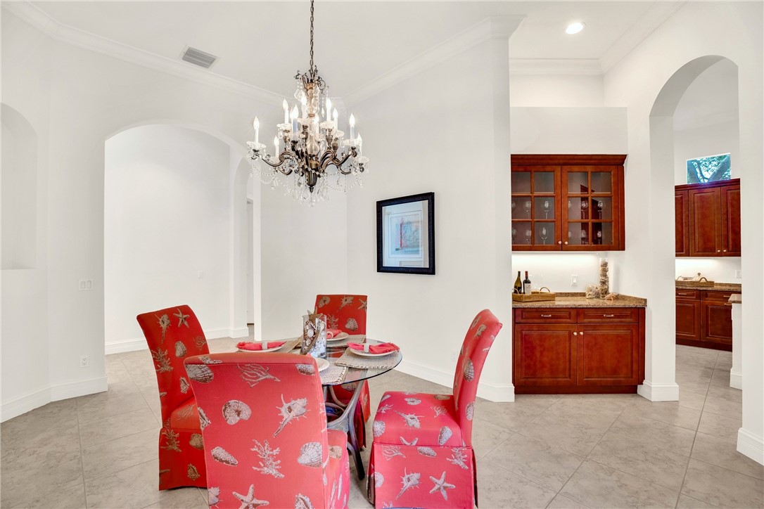 1300 Lake Bend Court