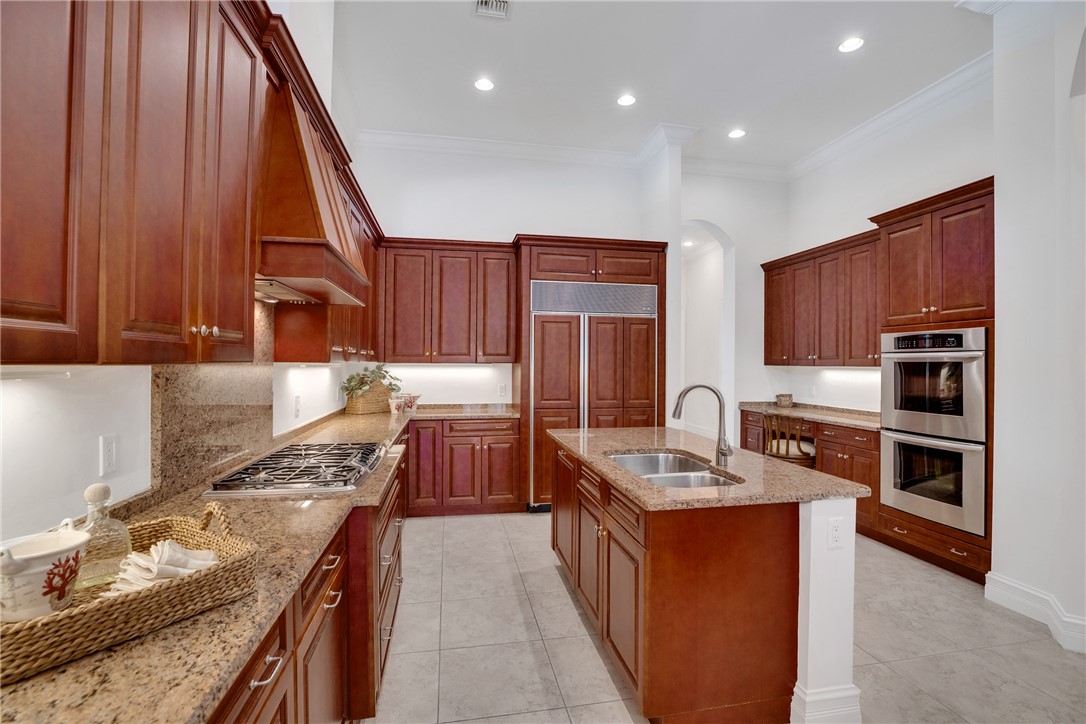 1300 Lake Bend Court