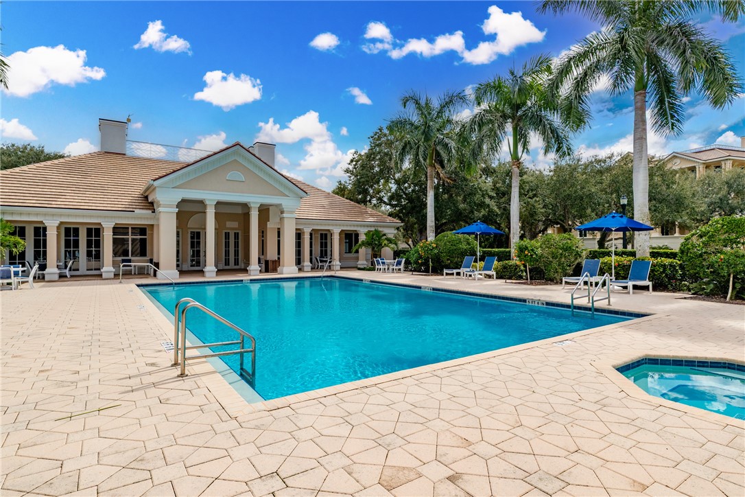 1300 Lake Bend Court