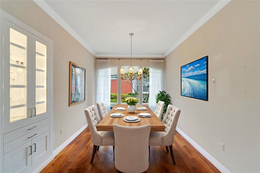 860 Saint James Lane