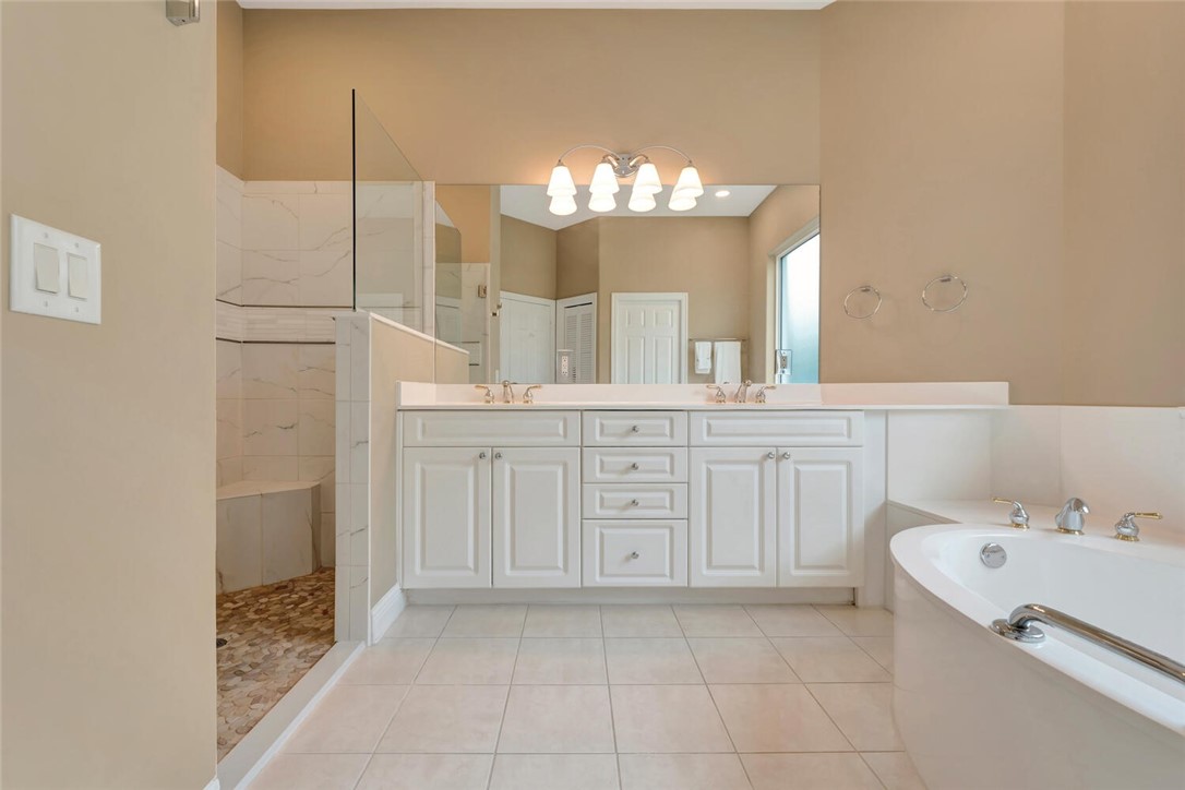 860 Saint James Lane
