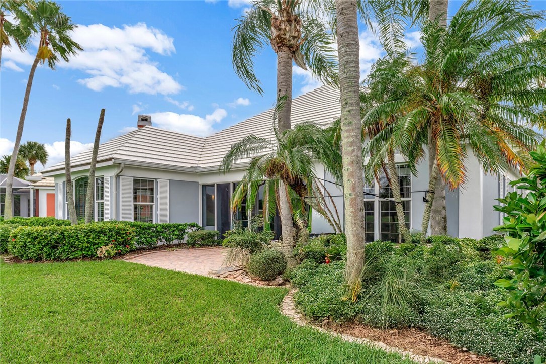 860 Saint James Lane