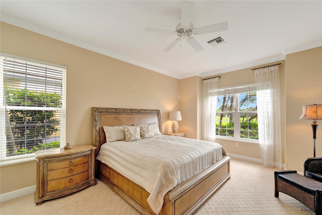 860 Saint James Lane