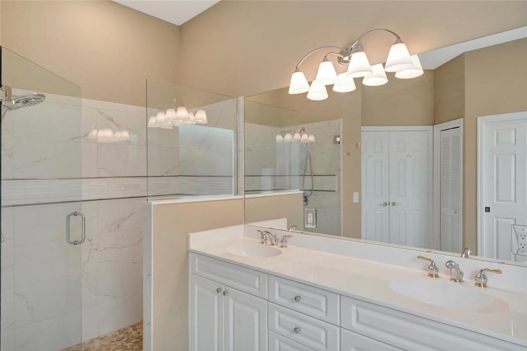 860 Saint James Lane