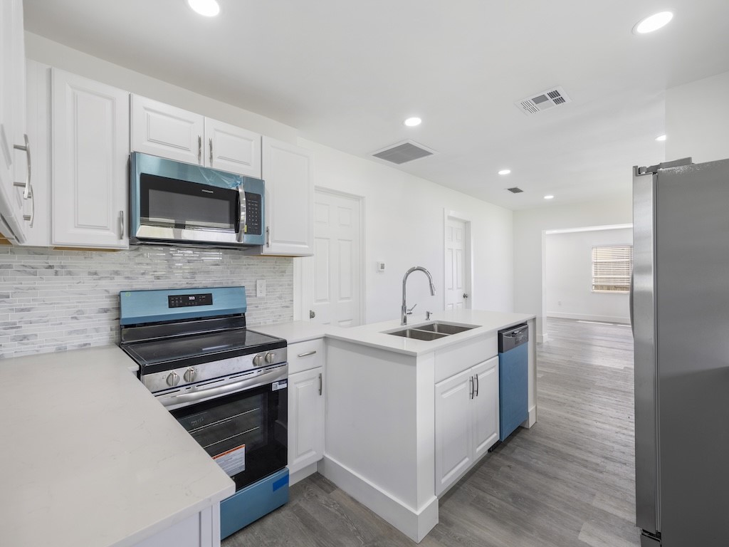 1560 3rd Court
