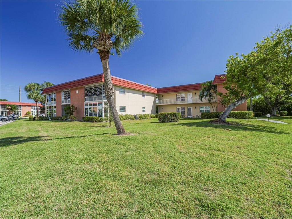 110 Spring Lake Court 102
