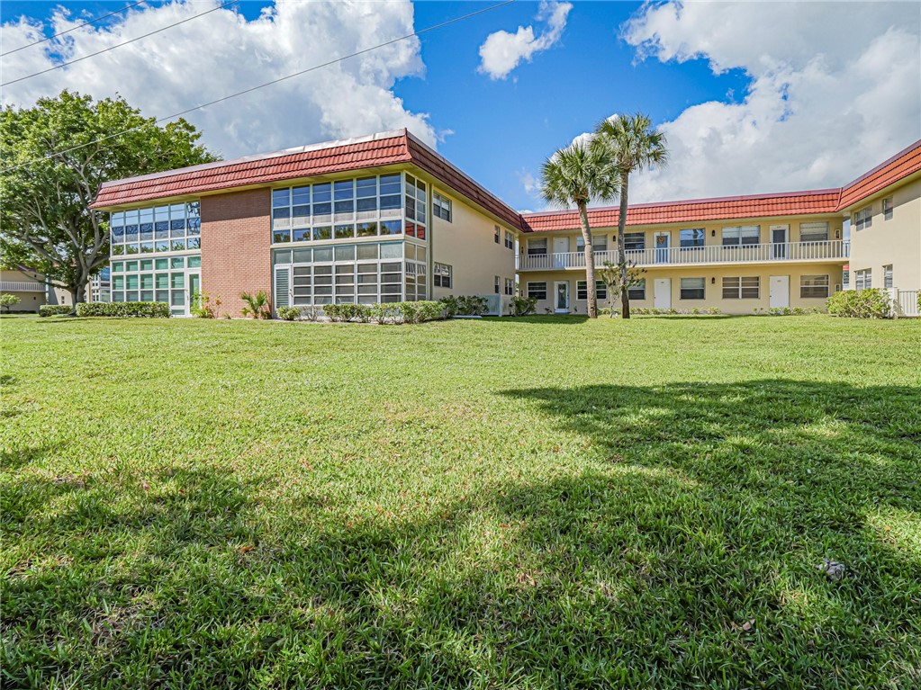 110 Spring Lake Court 102
