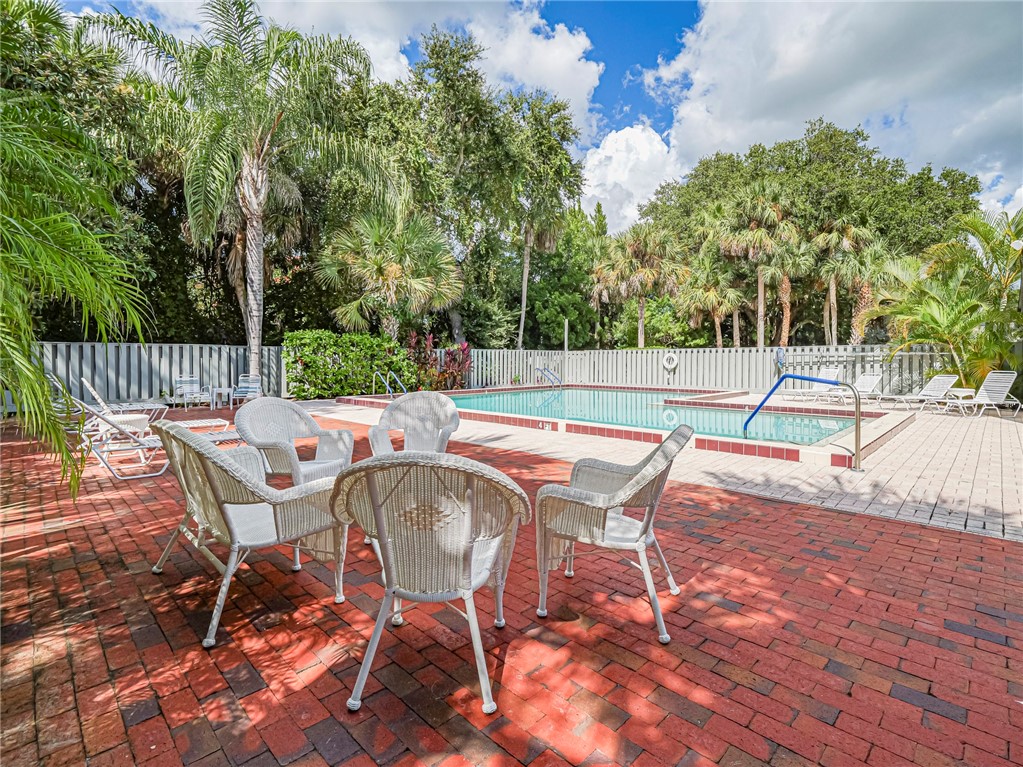 2050 Pine Creek Boulevard 201