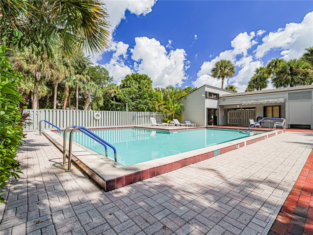 2050 Pine Creek Boulevard 201