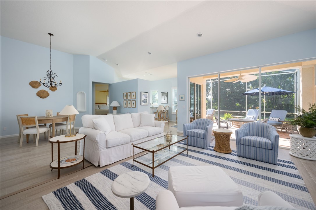 1015 Island Club Place