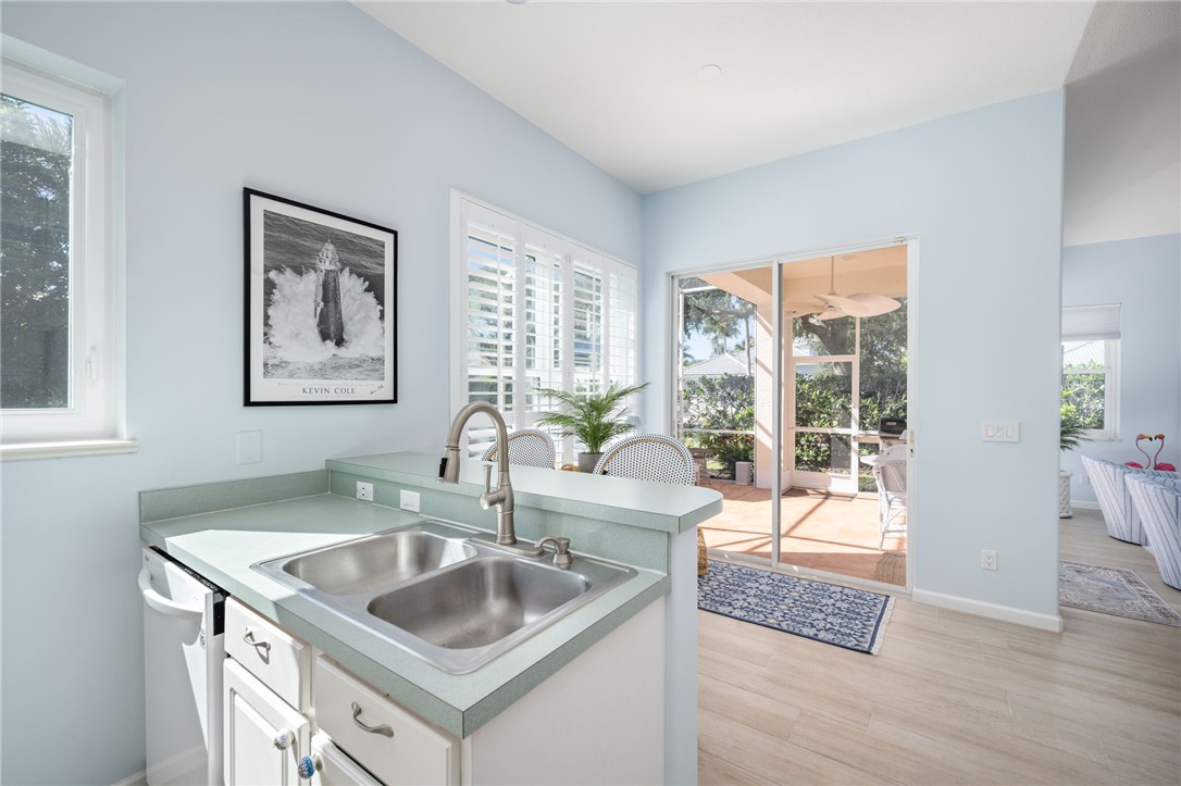 1015 Island Club Place