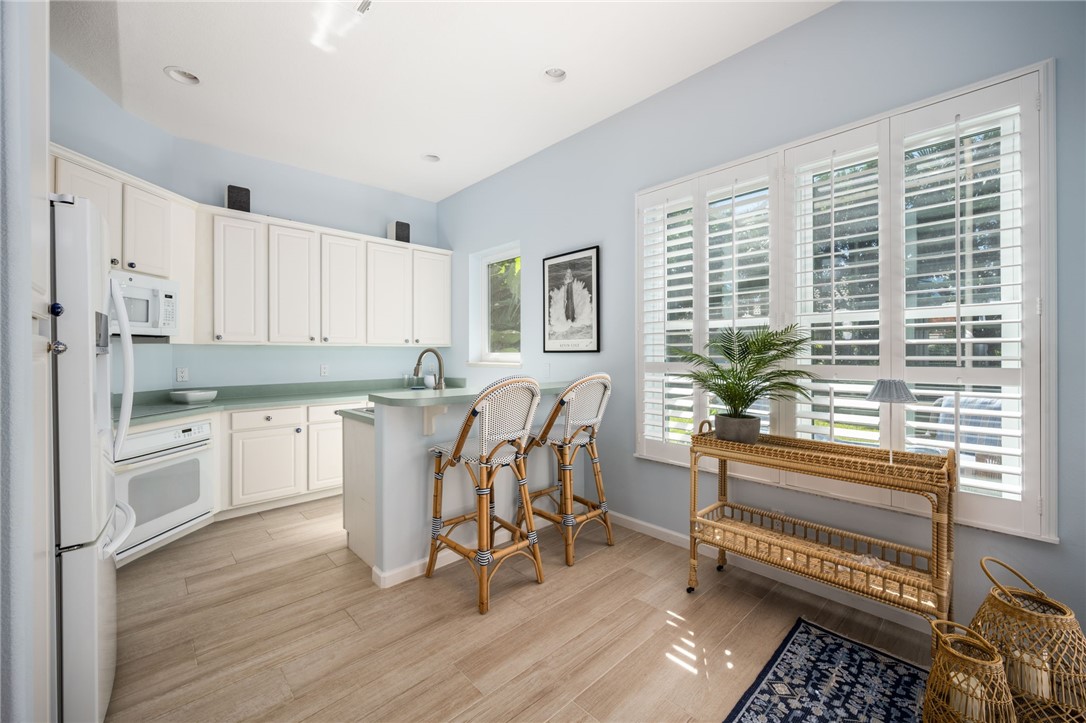 1015 Island Club Place