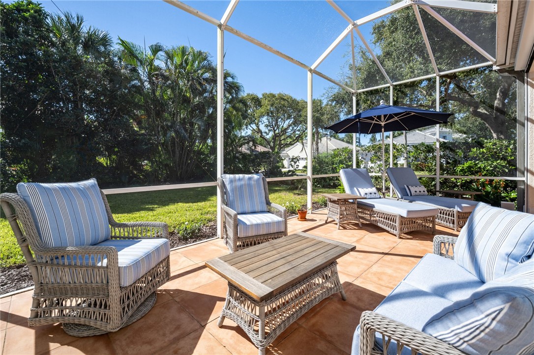 1015 Island Club Place